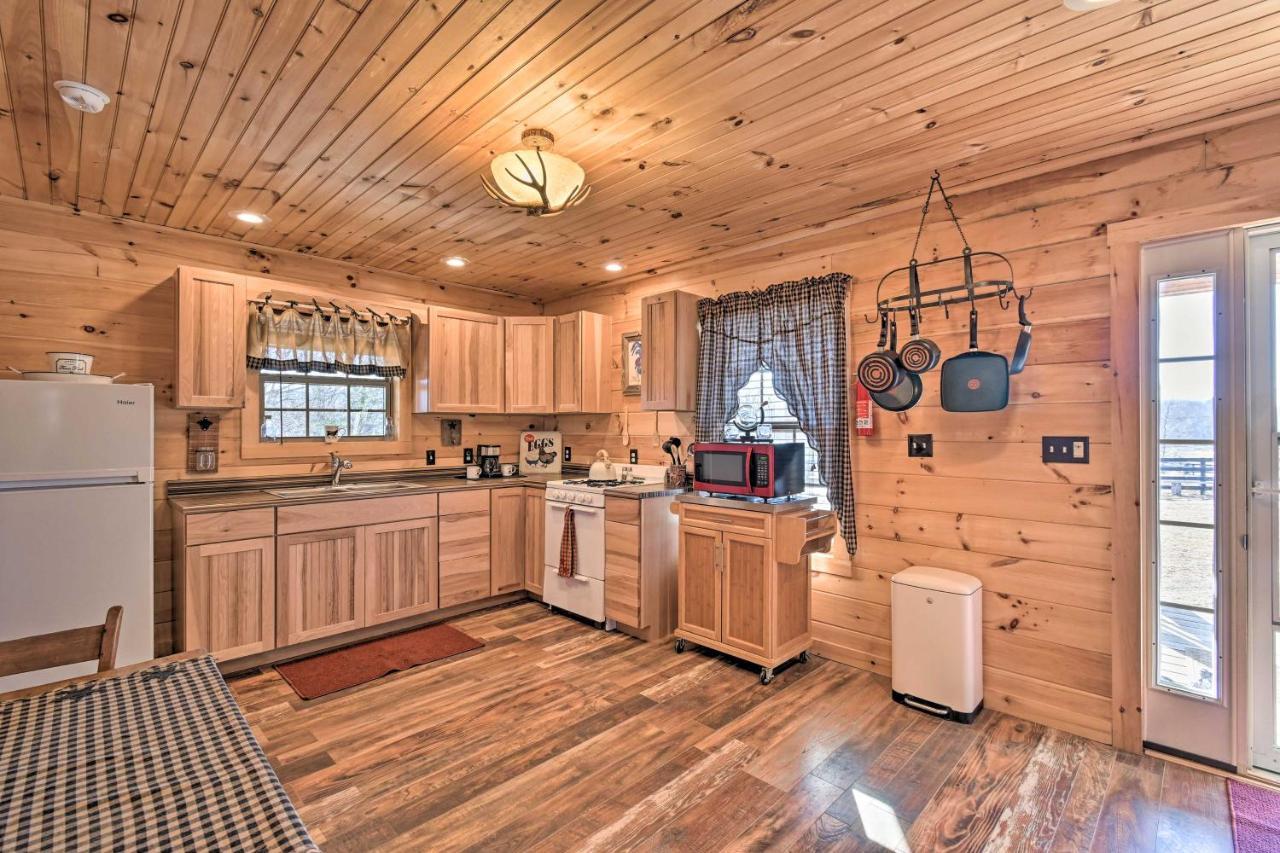 Quiet And Secluded Berea Cabin On 70-Acre Farm! المظهر الخارجي الصورة