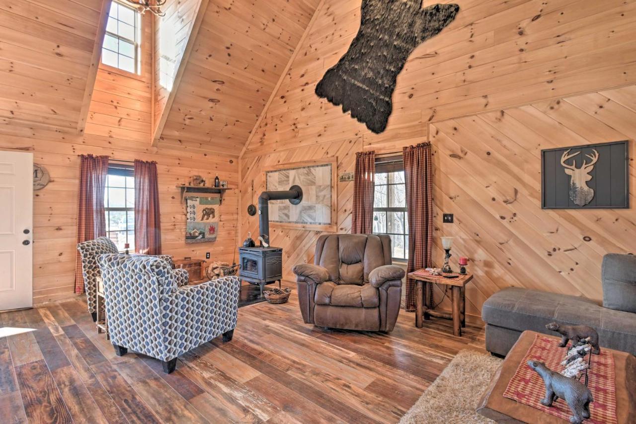 Quiet And Secluded Berea Cabin On 70-Acre Farm! المظهر الخارجي الصورة