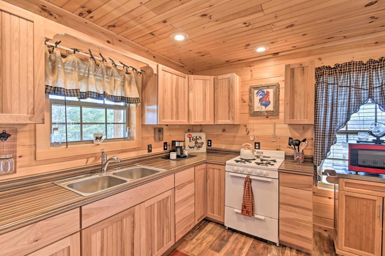 Quiet And Secluded Berea Cabin On 70-Acre Farm! المظهر الخارجي الصورة