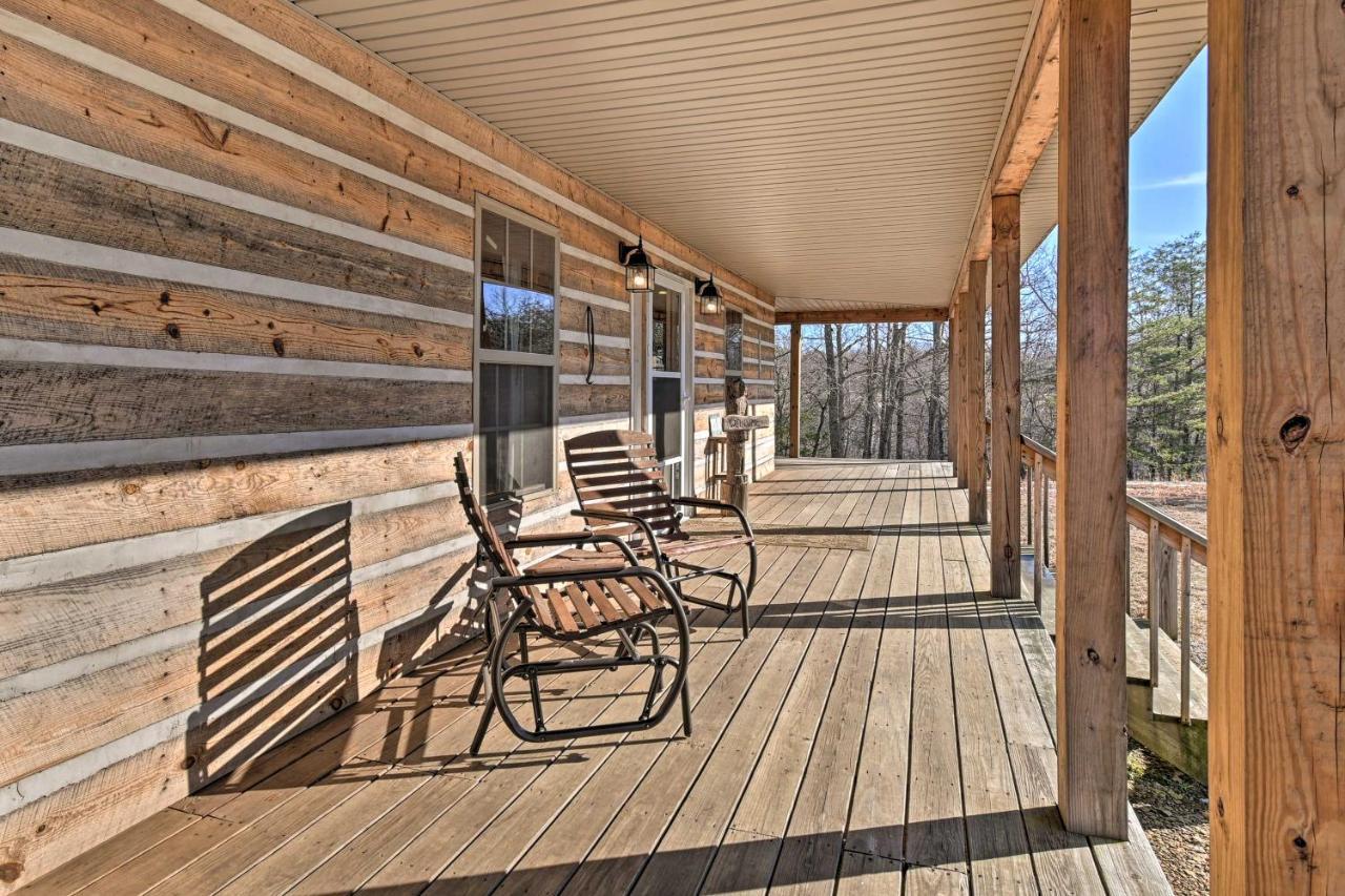 Quiet And Secluded Berea Cabin On 70-Acre Farm! المظهر الخارجي الصورة